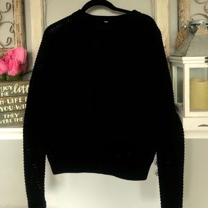Lululemon - Black Sweater